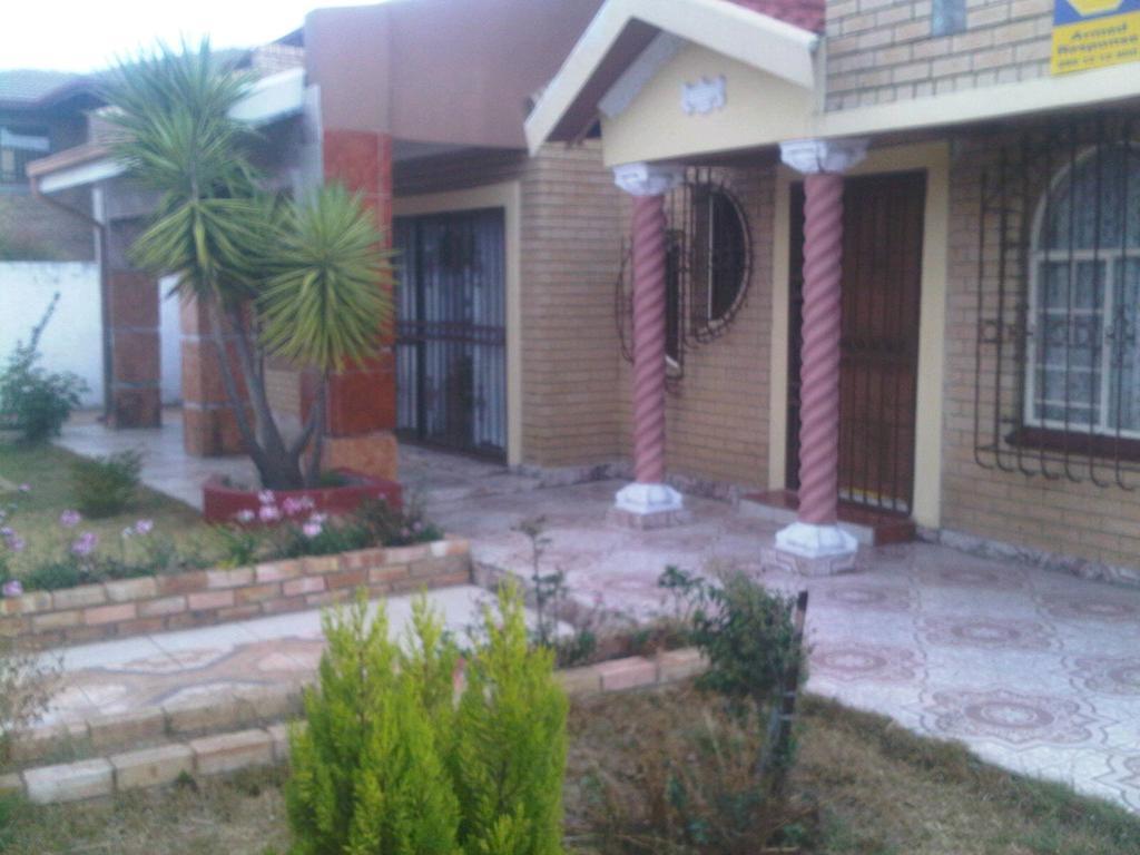 Guest House Macauly Johannesburg Luaran gambar